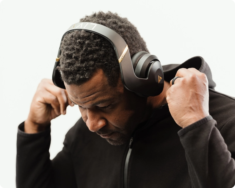 Former NFL Star Mark Clayton Secures $1M For His LIVV Audio