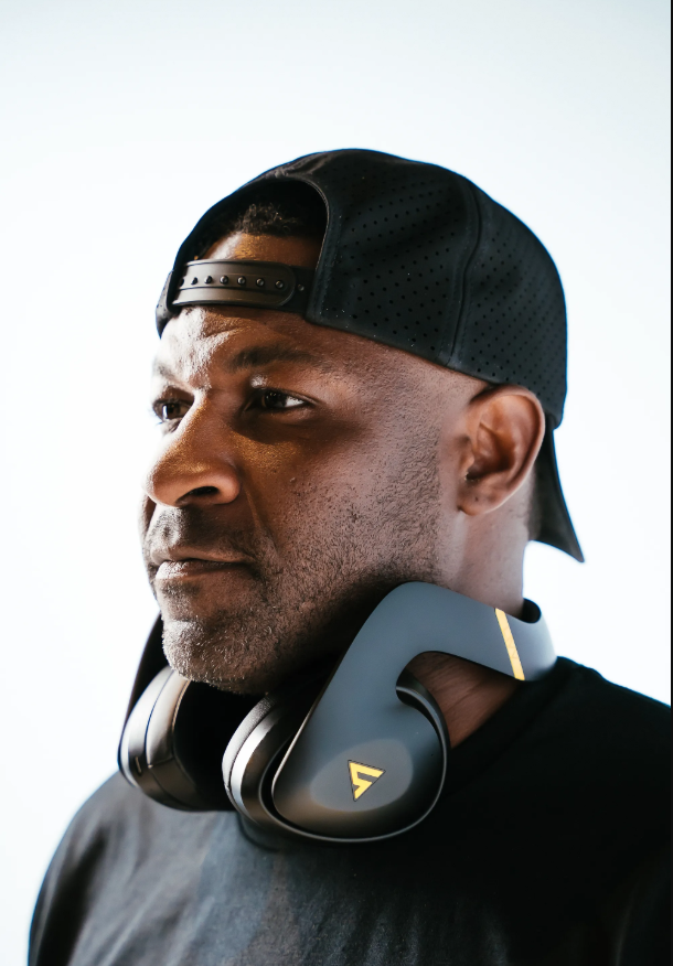 From Athlete To Entrepreneur: Mark Clayton Of LIVV Audio; 5 Work Ethic Lessons & Business Skills I Learned As A Professional Athlete